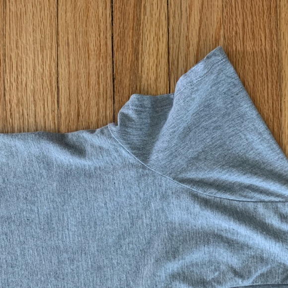 Set of 2 J Crew Cotton V-Neck T-Shirts, Large - Picture 7 of 11